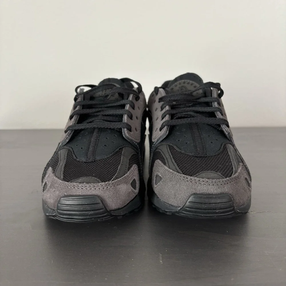 Nike Air Huarache Triple Black Anthracite Running‎ Youth Sneakers Size 3.5 New
